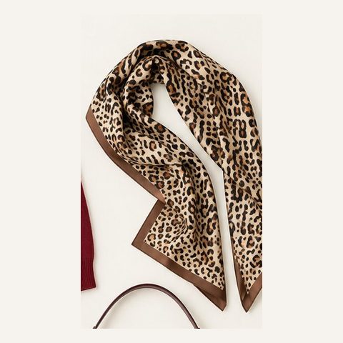 Leopard silk-feel scarf